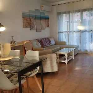 Apartamento Atlanterra Bajo. Salida Directa. Urbanización De Lujo. Piscinas Canchas Pádel. Wifi Y A/a, Zahara de los Atunes